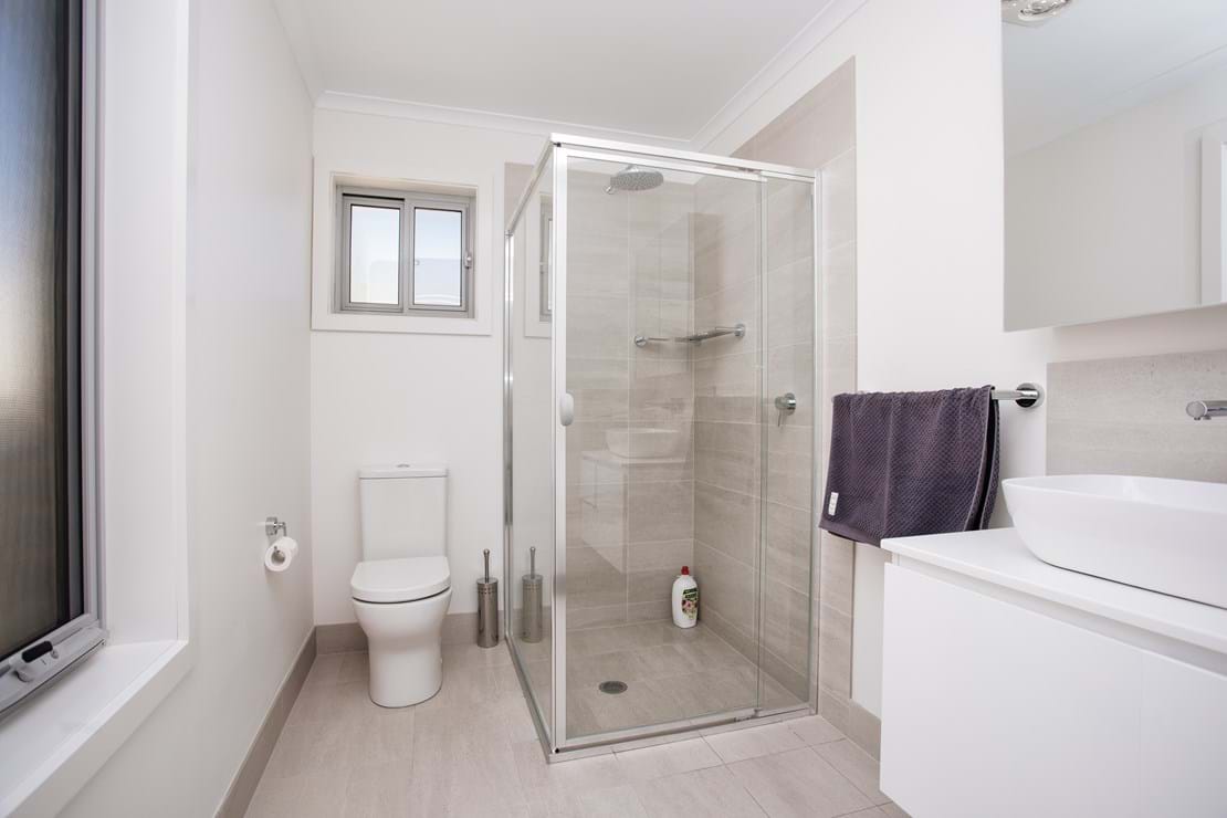 Canberra Granny Flat Builders Chisholm Display Home - Ensuite Bathroom